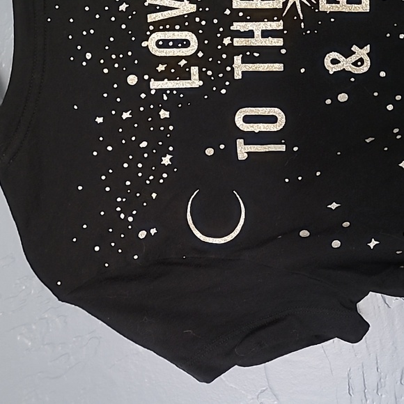 Victoria's Secret T-Shirt 'Love Me To the Moon and Back' EUC - Picture 2 of 6